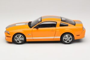 Ford Mustang GT S197 Grabber Orange Metallic AUTOart 1:18 73117-A1 Metalas - nuotrauka 4 iš 8
