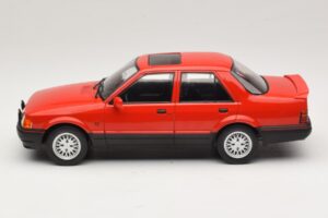 Ford Orion Mk2 1600E Raudonas MCG 1:18 MCG18488 Metalas - nuotrauka 3 iš 6