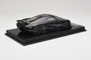Koenigsegg Regera Juodas Anglies Pluošto Paketas FrontiArt 1:18 F079-179 Derva - nuotrauka 2 iš 7
