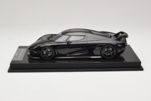 Koenigsegg Regera Juodas Anglies Pluošto Paketas FrontiArt 1:18 F079-179 Derva - nuotrauka 3 iš 7