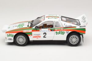 Lancia 037 #2 A. Bettega / M. Perissinot Rally San Marino 1984 Kyosho 1:18 08306F Metalas - nuotrauka 4 iš 8