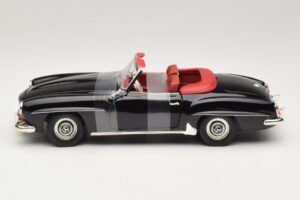 Mercedes 190 SL W121 Roadsteris Juodas ERTL 1:18 7464 Metalas - nuotrauka 3 iš 6