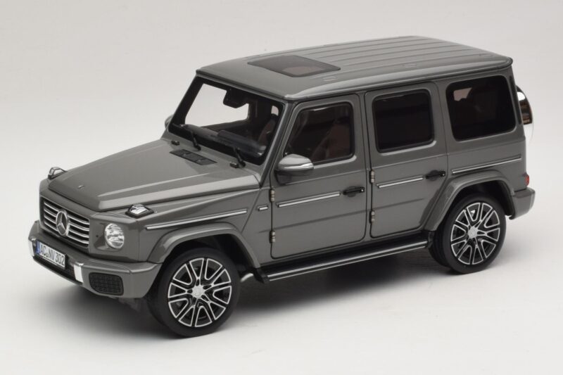 Mercedes G-Class W465 Classic Grey Norev 1:18 183035 Metalas