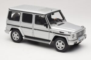 Mercedes G500 W463 LWB Dilerio Leidimas Sidabrinis AUTOart 1:18 B66962142 Metalas - nuotrauka 6 iš 8