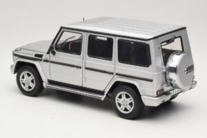 Mercedes G500 W463 LWB Dilerio Leidimas Sidabrinis AUTOart 1:18 B66962142 Metalas - nuotrauka 7 iš 8
