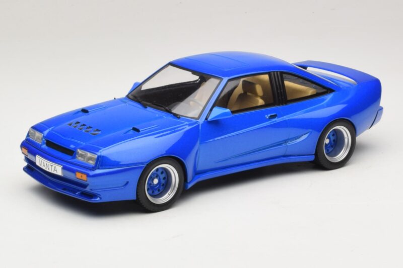 Opel Manta B Mėlynas Metalikas MCG 1:18 MCG18258 Metalas