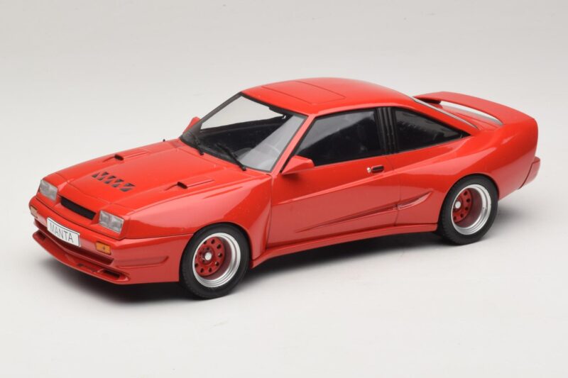 Opel Manta B Raudonas MCG 1:18 MCG18382 Metalas