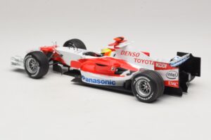 Panasonic Toyota Racing TF106 #12 R. Schumacher 2006 Minichamps 1:18 AM59557K Metalas - nuotrauka 5 iš 7