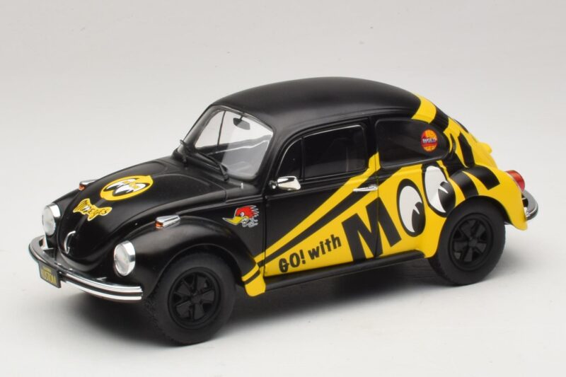 Volkswagen Beetle 1303 Go with Moon Solido 1:18 S1800519 Metalas