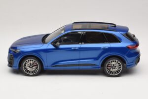 Audi SQ5 FY TFSI Ultra Mėlynas Otto 1:18 OT1281 Derva - nuotrauka 3 iš 6