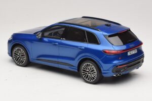 Audi SQ5 FY TFSI Ultra Mėlynas Otto 1:18 OT1281 Derva - nuotrauka 5 iš 6