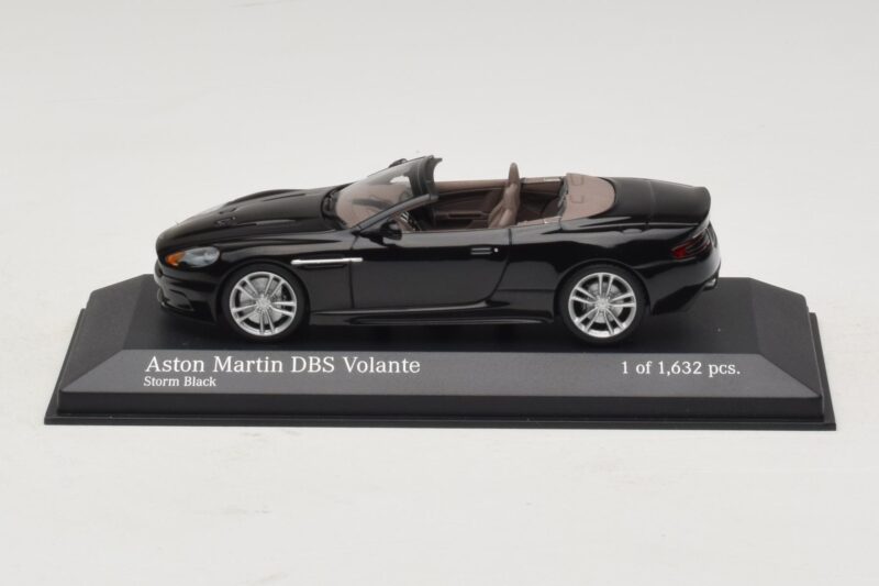 Aston Martin DBS Volante Juodas Metalinis Minichamps 1:43 Aston Martin DBS Volante Juodas Metalinis Minichamps 1:43 400137930 Metalas