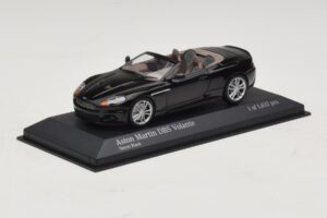 Aston Martin DBS Volante Juodas Metalinis Minichamps 1:43 400137930 Metalas - nuotrauka 2 iš 4