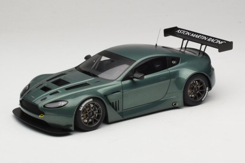 Aston Martin V12 Vantage GT3 Žalias AUTOart 1:18 81306 Metalas