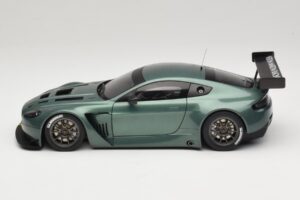 Aston Martin V12 Vantage GT3 Žalias AUTOart 1:18 81306 Metalas - nuotrauka 3 iš 6