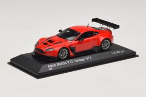 Aston Martin V12 Vantage GT3 Raudonas Minichamps 1:43 4371121392 Metalas - nuotrauka 2 iš 4