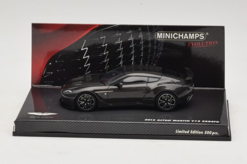 Aston Martin V12 Zagato Scintilla Silver Minichamps 1:43 Aston Martin V12 Zagato Scintilla Silver Minichamps 1:43 437137221 Metalas