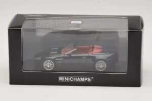 Aston Martin V8 Vantage Roadster Juodas Metalinis Minichamps 1:43 400137431 Metalas - nuotrauka 4 iš 4