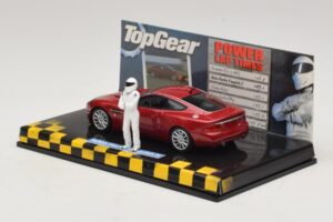 Aston Martin Vanquish S Raudonas Top Gear Su Figūrėle Minichamps 1:43 519431372 Metalas - nuotrauka 3 iš 5