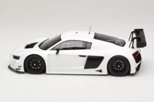 Audi R8 LMS Ultra Baltas 2015 Minichamps 1:18 153151100 Metalas - nuotrauka 3 iš 6