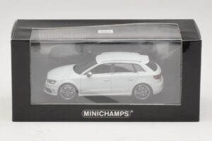 Audi S3 8V Sportback Baltas Minichamps 1:43 437013010 Metalas - nuotrauka 4 iš 4
