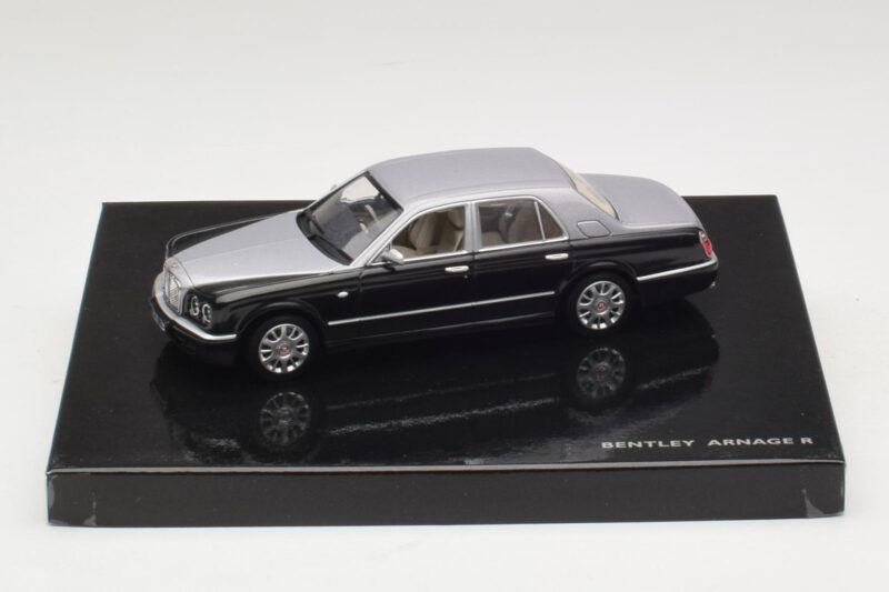 Bentley Arnage R Sidabrinis Minichamps 1:43 Bentley Arnage R Sidabrinis Minichamps 1:43 BL387 Metalas