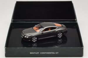Bentley Continental GT Cypress Green Minichamps 1:43 BL312 Metalas - nuotrauka 4 iš 4