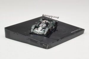 Bentley EXP Speed 8 LMP900 #8 A. Wallace / B. Leitzinger 24 Hours of Le Mans 2002 Minichamps 1:43 403021308 Metalas - nuotrauka 2 iš 4