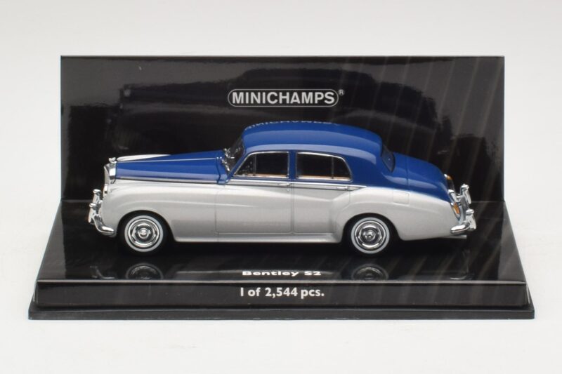 Bentley S2 Sidabro Mėlyna Minichamps 1:43 Bentley S2 Sidabro Mėlyna Minichamps 1:43 436139950 Metalas