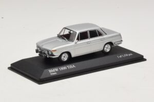 BMW 1800 TI/SA Sidabrinis Minichamps 1:43 400025100 Metalas - nuotrauka 2 iš 4