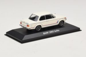 BMW 2002 Turbo Baltas Maxichamps 1:43 940022201 Metalas - nuotrauka 2 iš 4