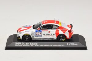 BMW M235i Bong Motorsport #307 Nett / Akata 24 Hours of Nurburgring 2015 Minichamps 1:43 437152507 Metalas