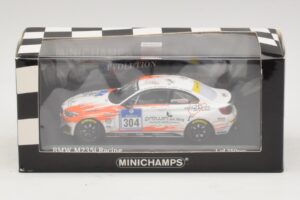 BMW M235i Team Rent2drive #304 Ackermann / Wishkirchen 24 Hours of Nurburgring 2015 Minichamps 1:43 437152504 Metalas - nuotrauka 4 iš 4