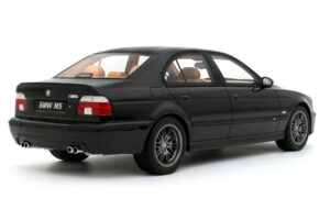 BMW M5 E39 Black Sapphire Metallic Otto 1:18 OT1338 Derva - nuotrauka 2 iš 4