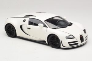 Bugatti Veyron Super Sport Baltas Minichamps 1:18 100110844 Metalas - nuotrauka 6 iš 8