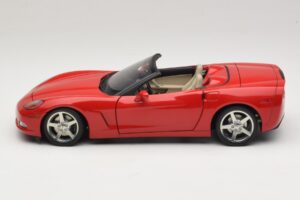 Chevrolet Corvette C6 Kabrioletas Raudonas AUTOart 1:18 71221 Metalas - nuotrauka 4 iš 8