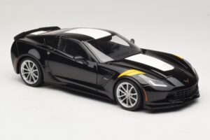 Chevrolet Corvette C7 Grand Sport Juoda su Baltomis Juostomis AUTOart 1:18 71273 Kompozitas - nuotrauka 6 iš 8