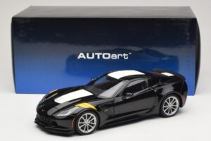 Chevrolet Corvette C7 Grand Sport Juoda su Baltomis Juostomis AUTOart 1:18 71273 Kompozitas - nuotrauka 8 iš 8