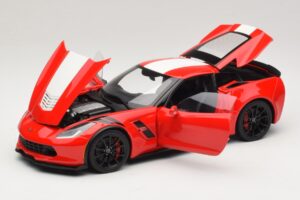 Chevrolet Corvette C7 Grand Sport Raudona su Baltomis Juostomis AUTOart 1:18 71274 Kompozitas - nuotrauka 2 iš 8