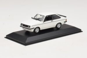Ford Escort Mk1 TC Baltas Minichamps 1:43 400081070 Metalas - nuotrauka 2 iš 4