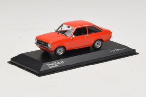 Ford Escort Mk2 Spanish Red Minichamps 1:43 400084100 Metalas - nuotrauka 2 iš 4