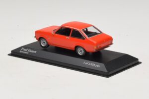 Ford Escort Mk2 Spanish Red Minichamps 1:43 400084100 Metalas - nuotrauka 3 iš 4