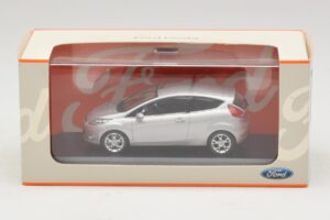 Ford Fiesta Mk7 Moondust Silver Metallic Minichamps 1:43 403088003 Metalas - nuotrauka 4 iš 4