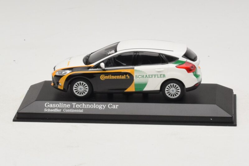 Ford Focus Benzininis Technologijų Automobilis Continental Schaeffler Minichamps 1:43 Ford Focus Benzininis Technologijų Automobilis Continental Schaeffler Minichamps 1:43 AB65A Metalas