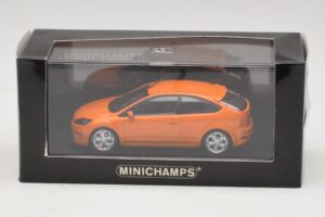 Ford Focus ST Mk2 Electric Orange Pakaitinė Dėžė Minichamps 1:43 400087302-R1 Metalas - nuotrauka 4 iš 4