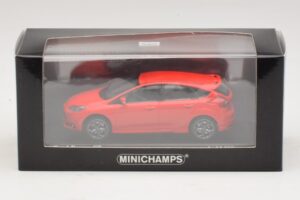 Ford Focus ST Mk3 Raudonas Minichamps 1:43 410081001 Metalas - nuotrauka 4 iš 4