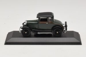 Ford Model A Standard Coupe Tamsiai Žalia Minichamps 1:43 400082101 Metalas