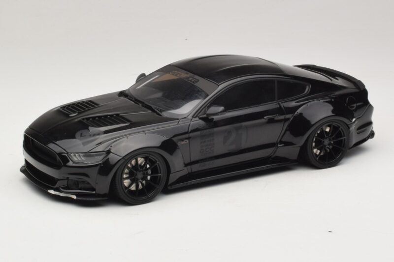 Ford Mustang GT Toshi Juodas GT Spirit 1:18 GT061 Derva