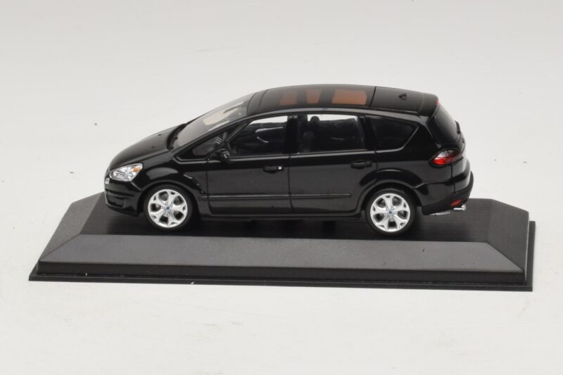Ford S-Max Juodas Metalik Minichamps 1:43 400085400 Metalas