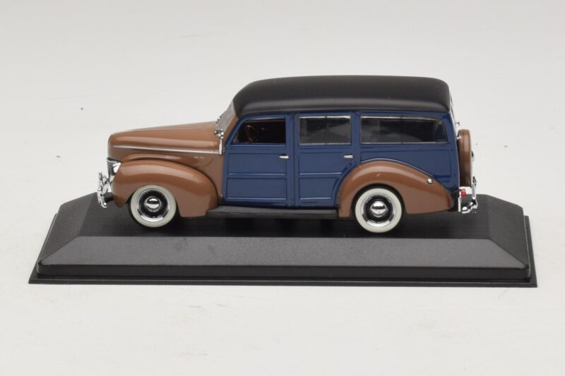 Ford V8 De Luxe Woody Station Wagon Rudas Mėlynas Minichamps 1:43 Ford V8 De Luxe Woody Station Wagon Rudas Mėlynas Minichamps 1:43 400082112 Metalas